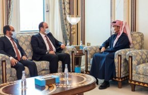 دیدار رئیس ائتلاف مخالفان سوریه با وزیر خارجه قطر
