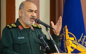 سردار سلامی: خط مقدم فناوری دنیا را فتح می‌کنیم