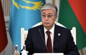 رئيس كازاخستان يأمر بالتحقيق في تحطم طائرة عسكرية
