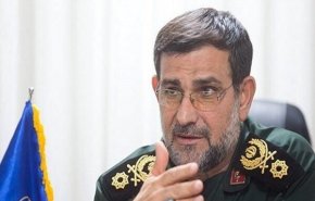 دریادار تنگسیری: وظیفه داریم با جان و دل از جزایر دفاع کنیم