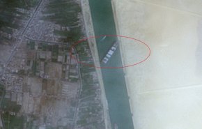 کانال سوئز برای سومین روز متوالی مسدود است