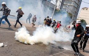 کشتار بیش از ۱۰۰ نفر از معترضان توسط ارتش میانمار در یک روز

