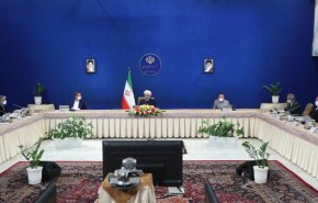 دولت جدید آمریکا در حرف و زبان از دیپلماسی می گوید اما در عمل باز هم همان تحریم و فشار دولت قبلی است/  اگر روزی انتخابات از نظر مردم بیافتد، به معنای پایان انقلاب است