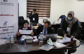 انقسام فتح إلى 3 قوائم.. هل يلغي عباس الانتخابات؟