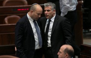 پیشنهاد یائیر لاپید به بنت برای تشکیل دولت تناوبی/ اخباری از احتمال پیوستن بنت به نتانیاهو