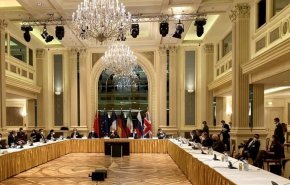 لوفیگارو: ایران لغو تحریم های آمریکا را با صادرات نفت و معاملات بانکی راستی آزمایی می کند