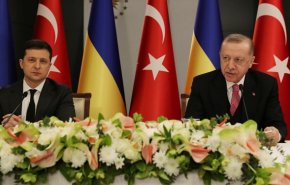 اردوغان: تنش اوکراین و روسیه باید از طریق مسالمت میز حل شود
