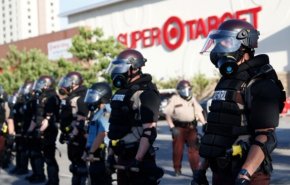 اعلام منع آمدوشد در «مینیاپولیس»/ دعوت بایدن به تظاهرات مسالمت‌آمیز