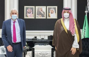 نائب وزير الدفاع السعودي يبحث التعاون الدفاعي مع المبعوث البريطاني