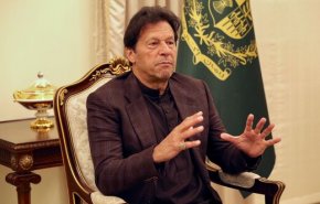 استمداد «عمران خان» از ارتش برای مقابله با شیوع کرونا