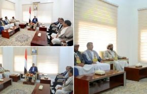 رئيس وزراء حكومة هادي يزور مأرب بعد سقوط أهمّ حاميات المدينة