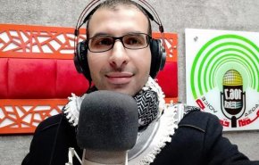 رژیم صهیونیستی با بمباران منزل گوینده رادیو الاقصی وی را به شهادت رساند