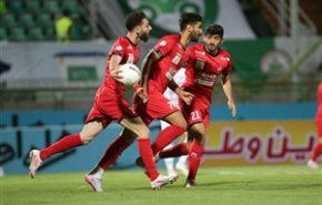 برد شیرین در خاک رقیب قهرمانی/ ذوب آهن ۱ - پرسپولیس ۲