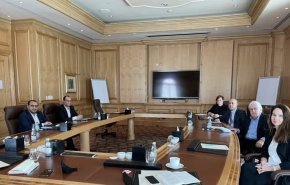 دیدار عبدالسلام با گریفیتس در مسقط 
