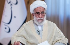 آیت الله جنتی: نامزدها صادقانه با مردم سخن بگویند
