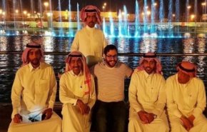 تصویری جنجالی از یک صهیونیست در مرکز عربستان!