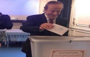 پیام تبریک رفعت اسد به رئیس جمهوری سوریه