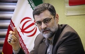 قاضی‌ زاده هاشمی: کنار رفتنی در کار نیست!