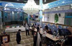 رئیسی رای خود را در شهر ری به صندوق انداخت + تصاویر
