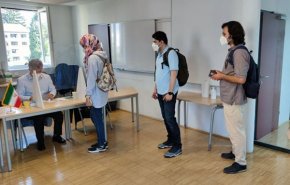 حضور پرشور هموطنان ایرانی مقیم خارج از کشور در پای صندوق‌های رای + تصاویر
