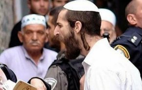 حمله وحشیانه شهرک‌نشینان صهیونیست به مسجدالاقصی