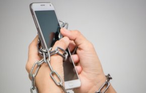تخلص من إدمان الهاتف بهذه الطرق