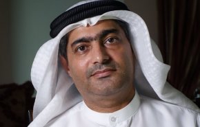رفيق المعتقل الاماراتي أحمد منصور بالزنزانة يكشف كيف سرب رسالته
