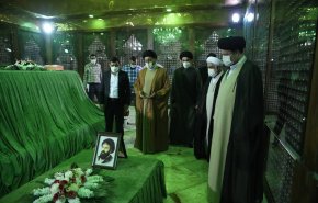 عمار حکیم جهت شرکت در مراسم تحلیف وارد تهران شد/ حضور در مرقد مطهر امام راحل