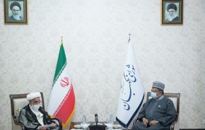 آية الله جنتي يعرب عن أمله في عودة النفط الإيراني إلى الأسواق العالمية
