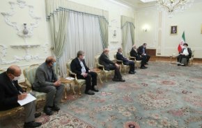 مقاومت تنها راه پیروزی در مقابل صهیونیست ها است/ کسانی که به دنبال عادی سازی روابط با رژیم صهیونیستی هستند به اشتباه خود پی خواهند برد