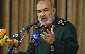 سرلشکر سلامی: ظرفیت فروپاشی رژیم صهیونیستی مهیا است/ با اشتباه صهیونیست‌ها جنگ آینده جنگ ممات آنها است
