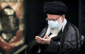 اقامة مراسم العزاء الحسيني ليلة التاسع من محرم بحضور قائد الثورة الاسلامية