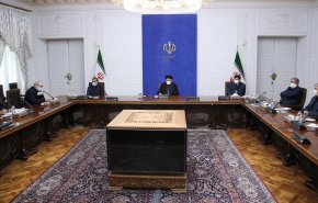 به تعویق افتادن آموزش حضوری در مدارس تا تمهید زیرساخت‌های بهداشتی لازم/ بکارگیری تمام توان کشور برای تسریع در تامین و واردات واکسن