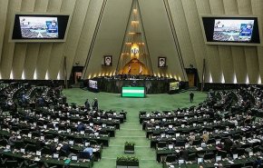 سخنان نمایندگان موافق و مخالف برنامه های رییس جمهوری درجلسه رای اعتماد به کابینه