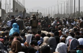 حشود كبيرة وفوضى في مطار كابل.. و3 جثث 'مجهولة'!
