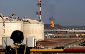بالارقام.. العدوان السعودي ينهب نفط اليمنيين ويقوم بتجويعهم