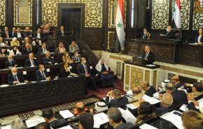 عرنوس:تحسين مستوى معيشة الهاجس الأهم للحكومة السورية
