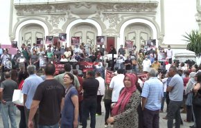 شاهد..التونسيون والخوف من الانحدار نحو دهاليز القمع