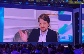 سنودن يعلق على عطل منصات التواصل الاجتماعي ويقترح بديلا