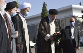 رئیسی: ایجاد اشتغال از حقوق مردم و از وظایف دولت است/ حافظ یک عارف قرآنی بود
