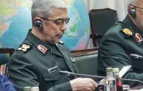 رئيس الاركان الايرانية يهنئ نظراءه في العالم الاسلامي لمناسبة المولد النبوي الشريف