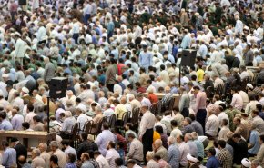 طهران تقيم أول صلاة جمعة عامة منذ ما يقرب عامين