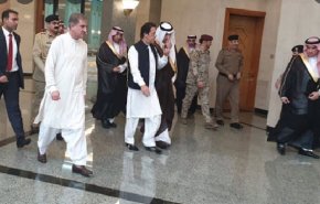 نخست‌وزیر پاکستان وارد مدینه منوره شد 