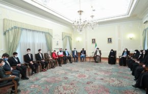 نظام آموزشی کشور باید به دنبال اعتلای روحی دانش‌آموزان باشد