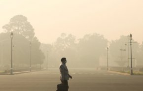هواء سام يغطي نيودلهي بعد يومين من احتفال هندوسي