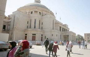 انتحار 3 طلاب جامعيين في مصر… وتقرير حقوقي: 98 حالة في 3 أشهر
