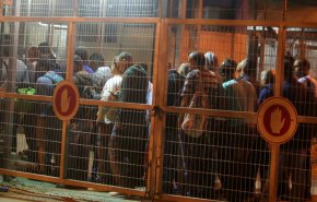 الاحتلال يضع شروطا إضافية أمام دخول العمال الفلسطينيين 