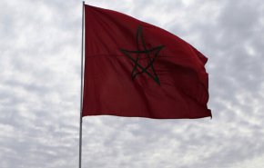 المغرب.. سائق سيارة أجرة يعثر على حقيبة بها 50 مليونا ويعيدها لصاحبها