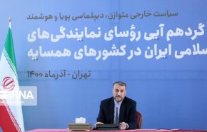 تاکید وزیر امور خارجه ایران بر توسعه تجارت و گردشگری با همسایگان