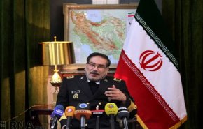 شمخانی: رفع تنش و شراکت راهبردی با همسایگان از اولویت‌های ایران است